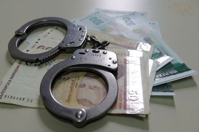 Служител от ДФ „Земеделие“ беше арестуван при приемането на подкуп в размер на 1000 лева.