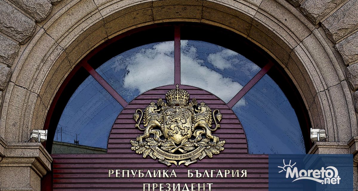 Йотова, президентът, след като посети Италия, продължава да провежда консултации за назначаването на служебен премиер.